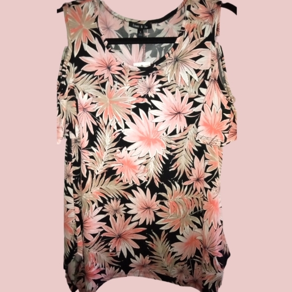 Sami & Jo Cold shoulder blouse NWT - Picture 1 of 5